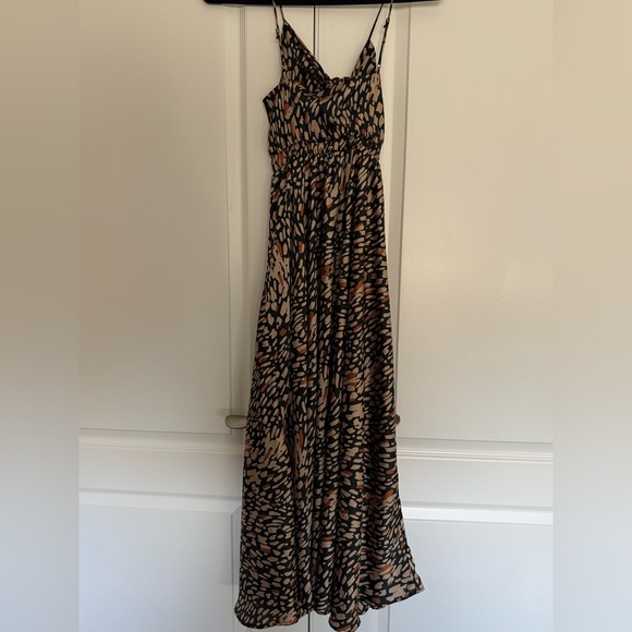 Vici Leopard Open Front Maxi Dress - Picture 4 of 6